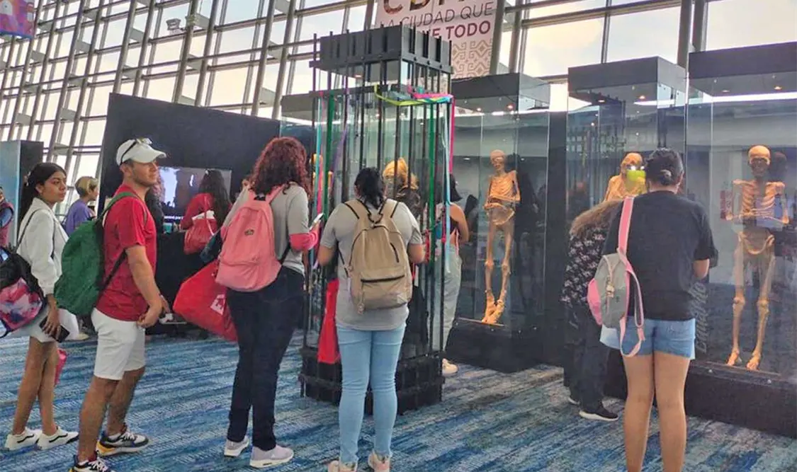 En conferencia de prensa, integrantes del movimiento Defensa Momias Guanajuato denunciaron el uso de los vestigios para ferias y exposiciones. Cortesía