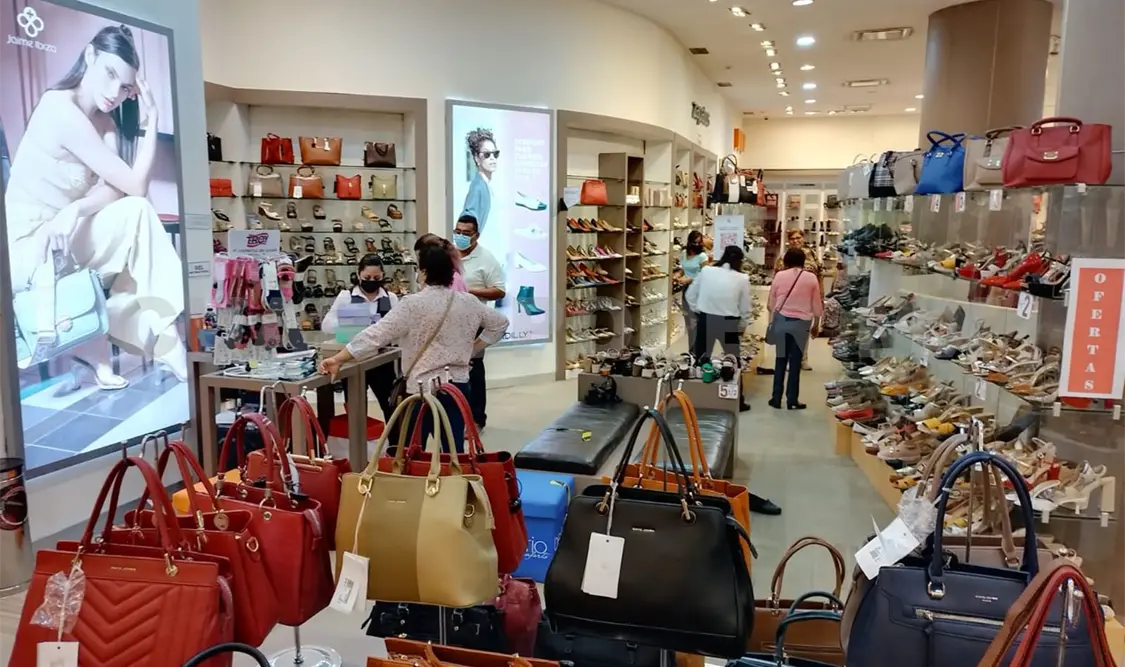 Hasta 50 % de descuento en comercios: Canaco