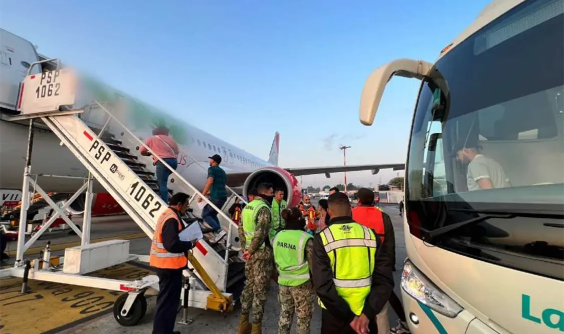 INM ordena suspender permisos a migrantes