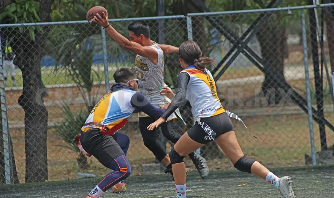 Van por su pase a las finales mixtas