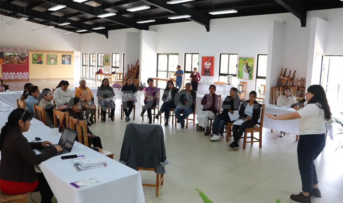 Respaldan derechos de las trabajadoras del hogar