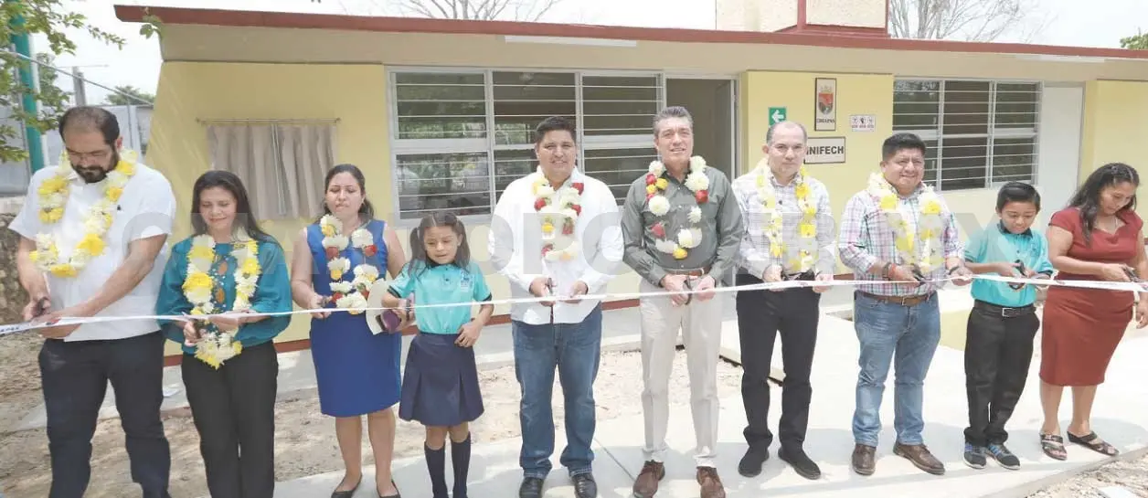 Con AMLO atendemos sector educativo: Escandón
