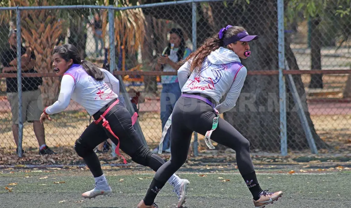 Dream Team y Cobras, en choque de líderes