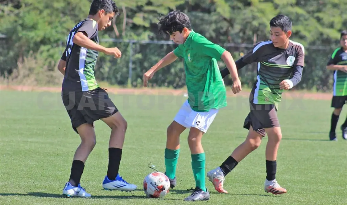 León consigue ventaja en juego de ida