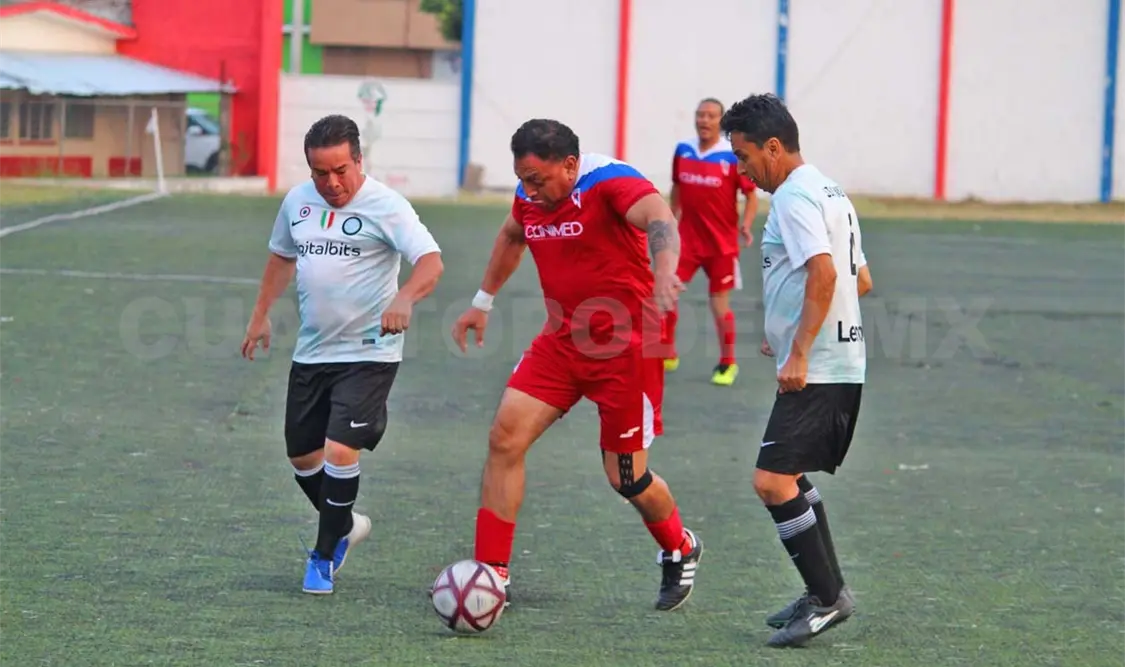 Clinimed gana en penales con un hombre menos