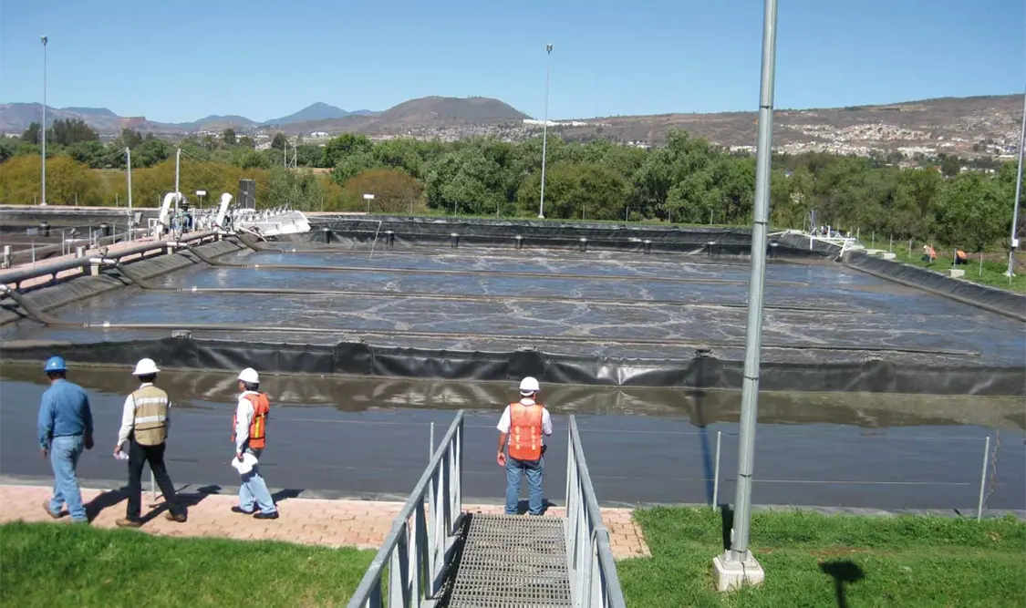 Multan a tres empresas de tratamiento de agua