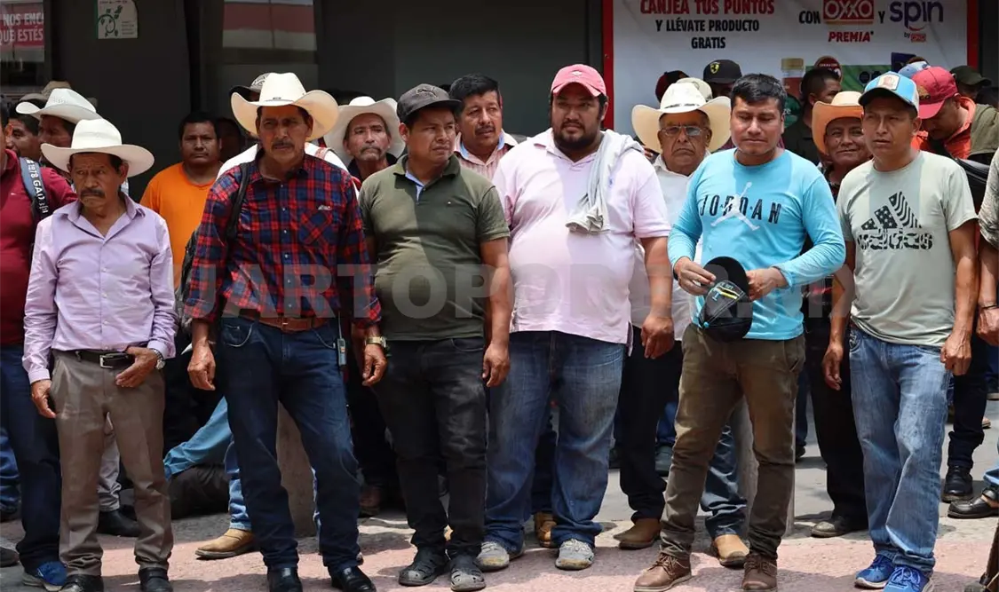 Permanece plantón en Jaltenango de la Paz