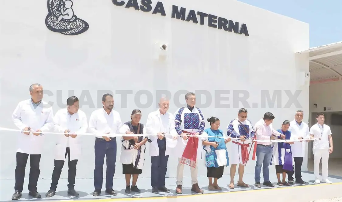 Escandón entrega Casa Materna, ambulancia e insumos