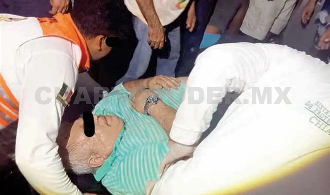 El chofer de la pesada unidad, Joaquín Esteban “N”, quedó lesionado por lo que fue atendido por paramédicos de PC y luego llevado al hospital “Juan C. Corzo”. Cortesía