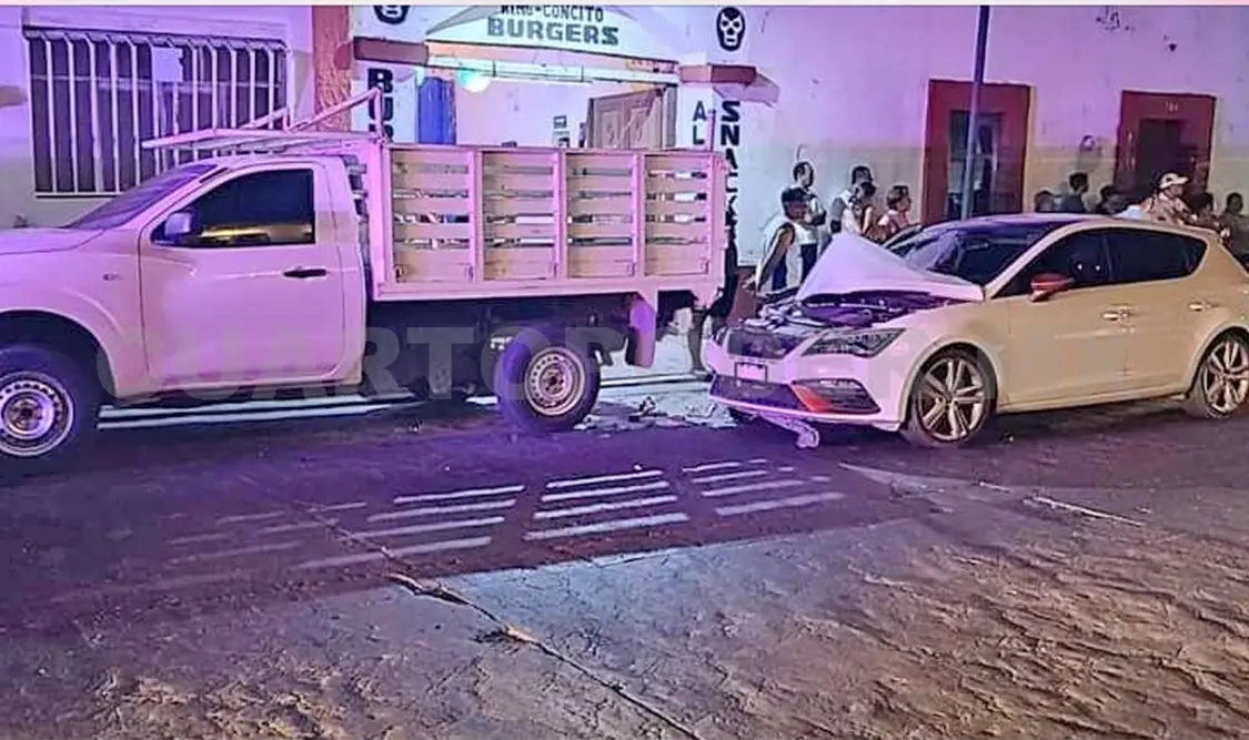 Oficiales tomaron conocimiento de la colisión y al final el automotor fue remolcado al patio de un corralón oficial. Ulises López / CP