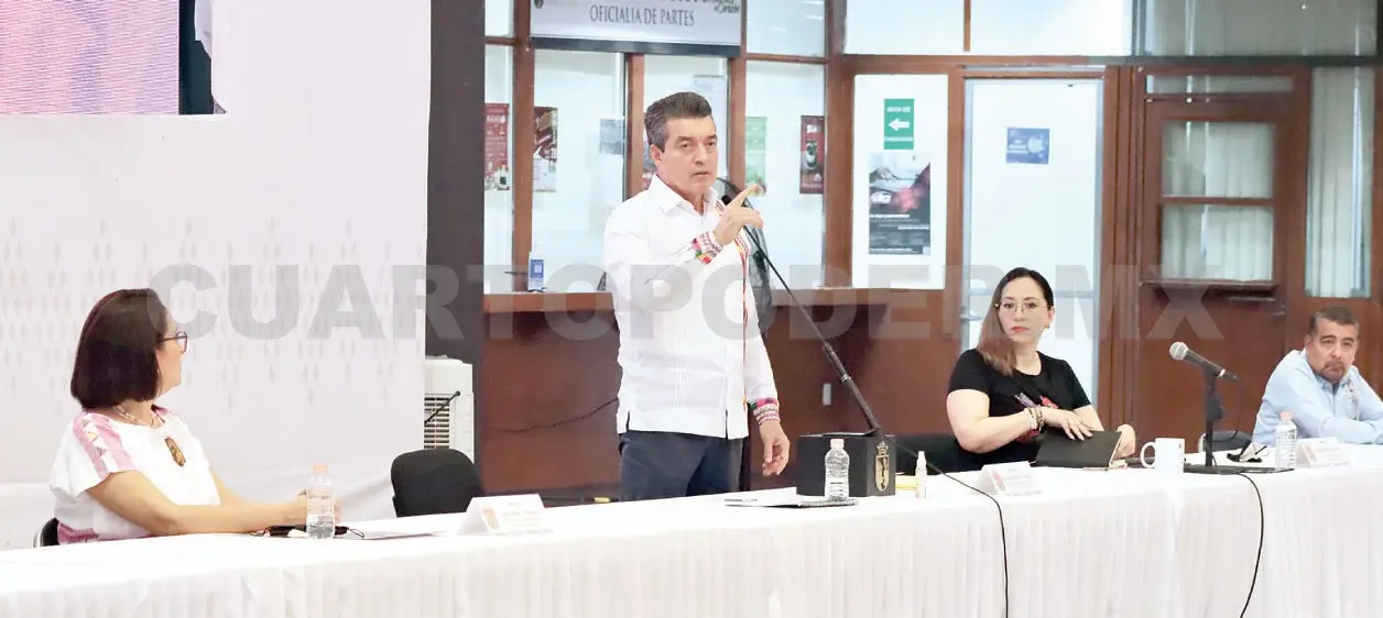 Llama Rutilio a gabinete a redoblar el paso