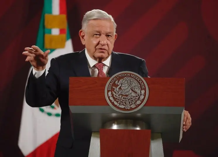 “¡El país estaba en bancarrota, el país estaba inmerso en una decadencia!”, expresó Andrés Manuel López Obrador. Cortesía