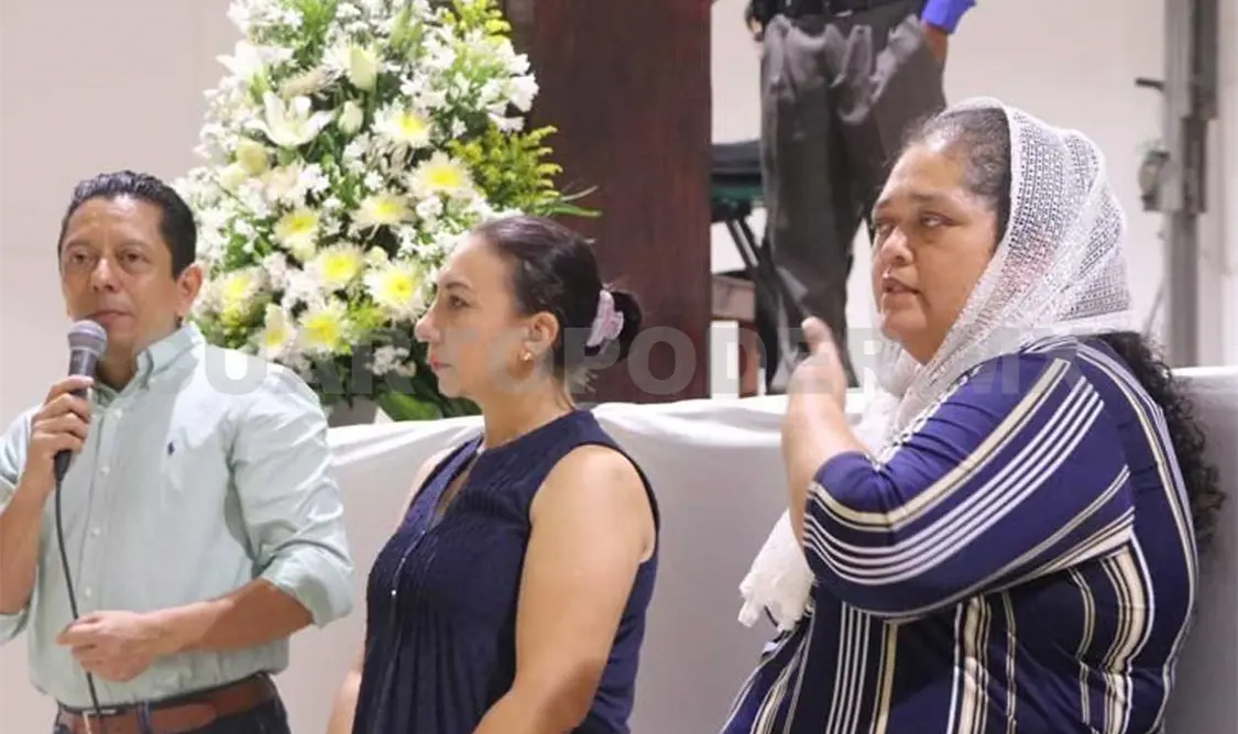 Junto a más de mil hermanos y hermanas de fe, el diputado federal celebró la Fiesta de Pentecostés en su natal Suchiapa. CP