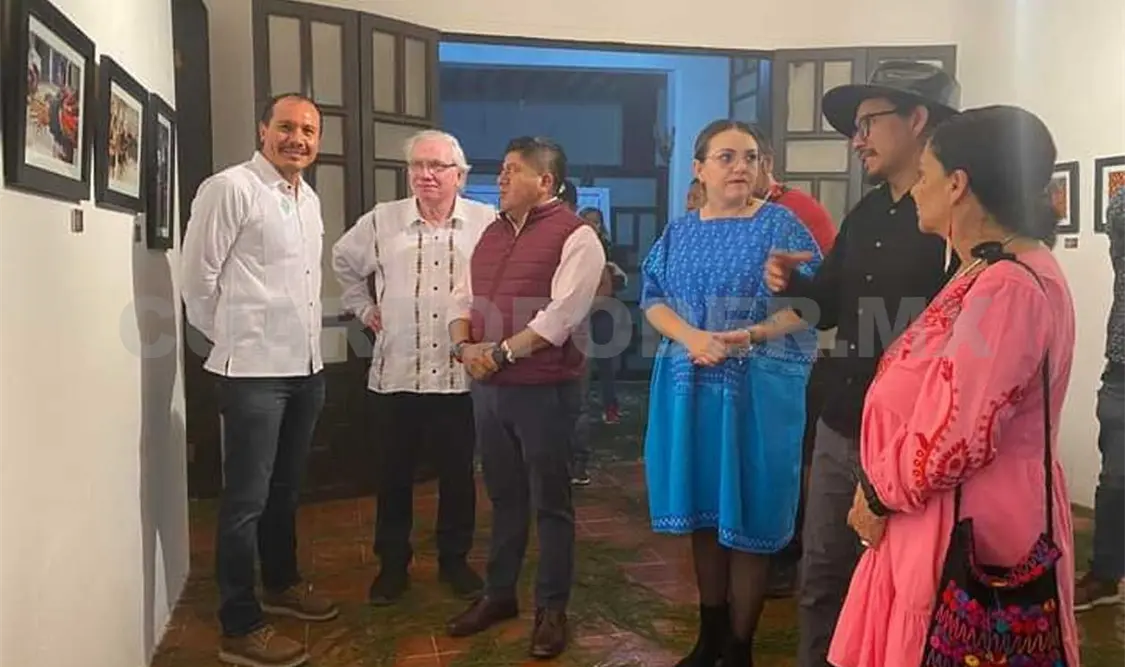 “Tajimal k’in”, es el título de la exposición fotográfica inaugurada este fin de semana en el Centro Cultural Carlos Jurado. Manuel Martínez / CP