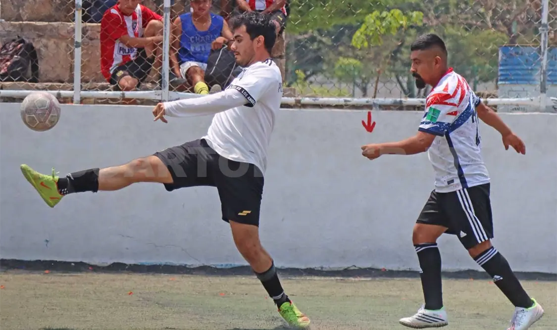 Por el momento, Scorpions FC es el líder indiscutible del popular campeonato dominical. Diego Pérez/CP