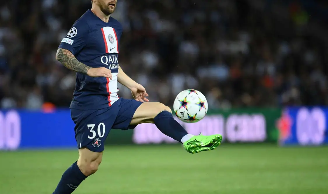 Lionel Messi terminó una nueva etapa en su carrera. Este sábado jugó por última ocasión con el París Saint-Germain. Agencias