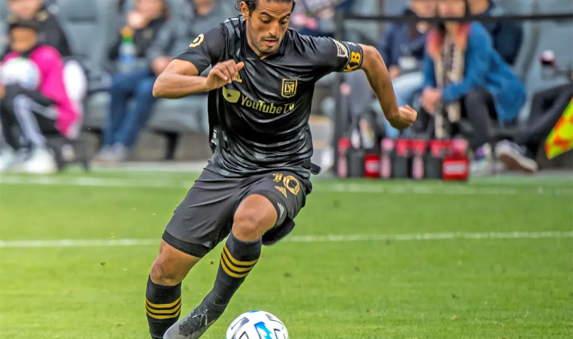 Carlos Vela ya habría dicho que sí a Chivas