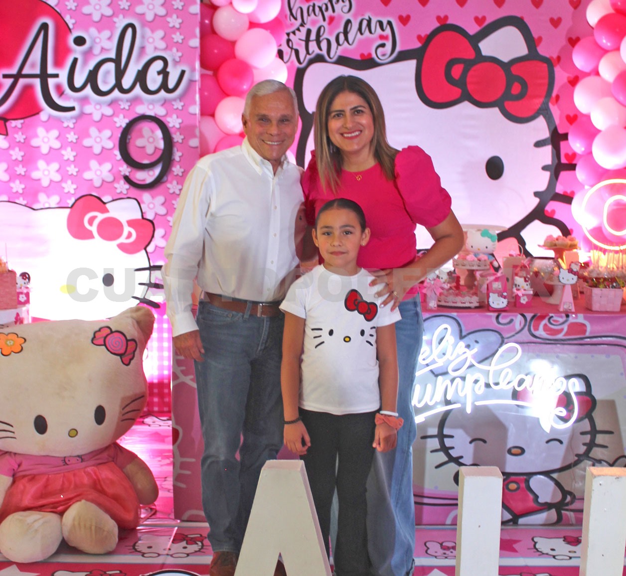 Abrazos para Aída