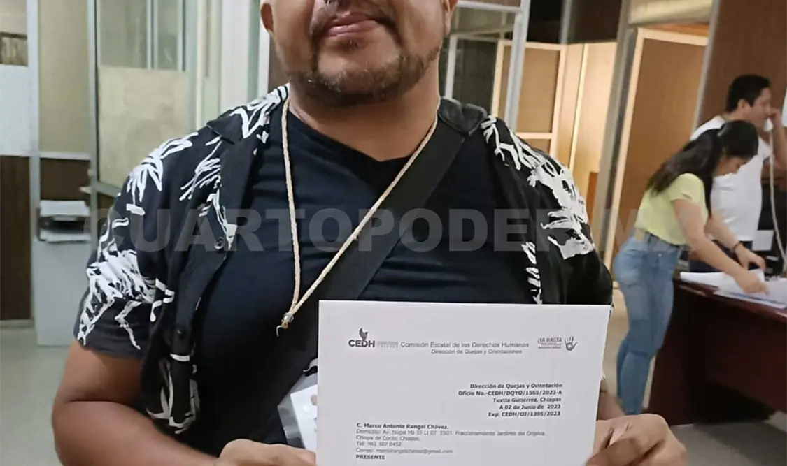 Organización agrede a reportero en Tuxtla