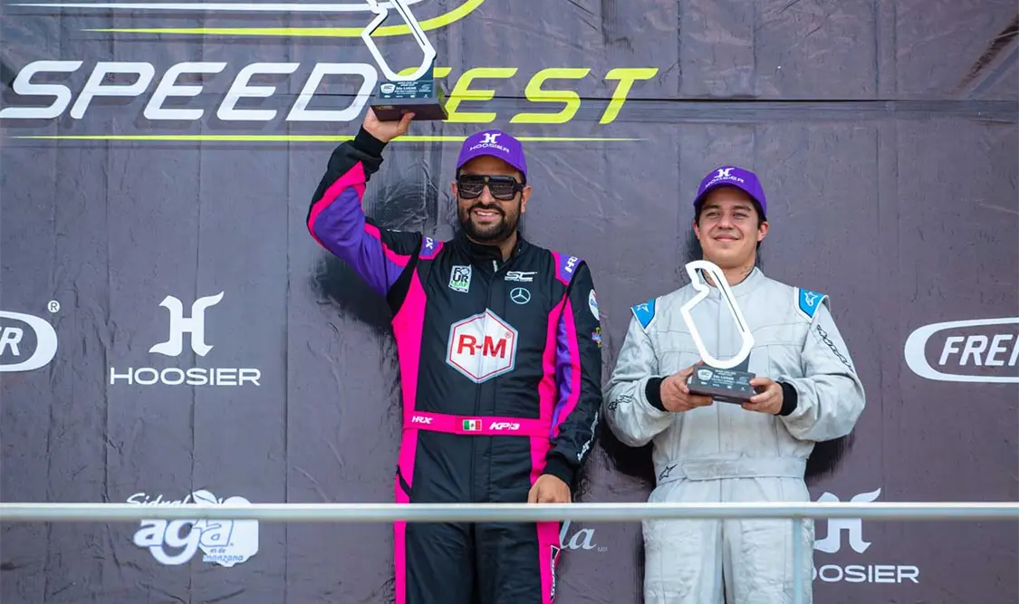 Shamrock Racing festeja podio en Súper Copa