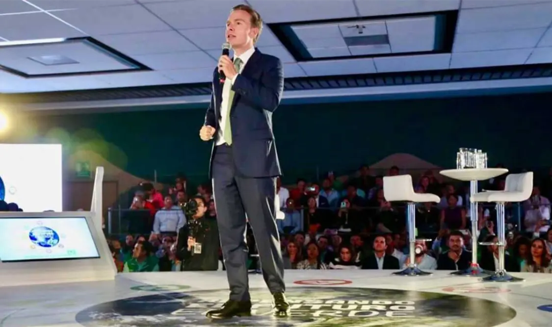 Manuel Velasco confirma licencia como senador