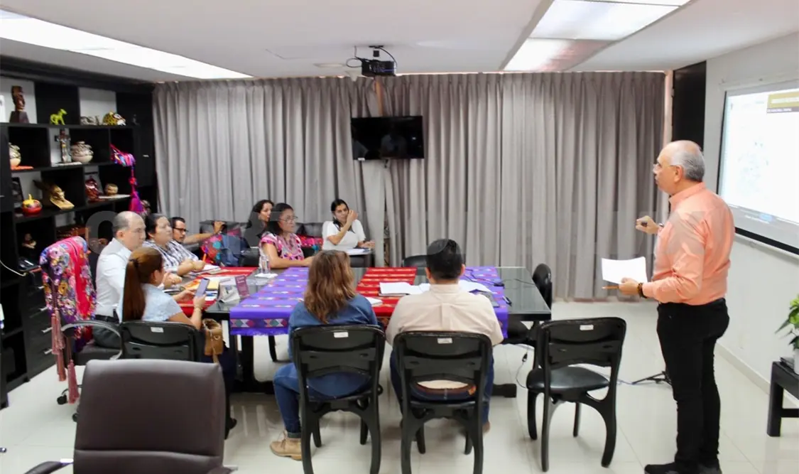 Desarrollan proyecto de gimnasio-auditorio