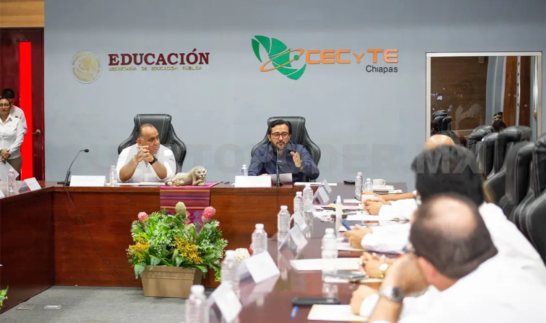 Asisten a presentación del Sistema de Educación Dual