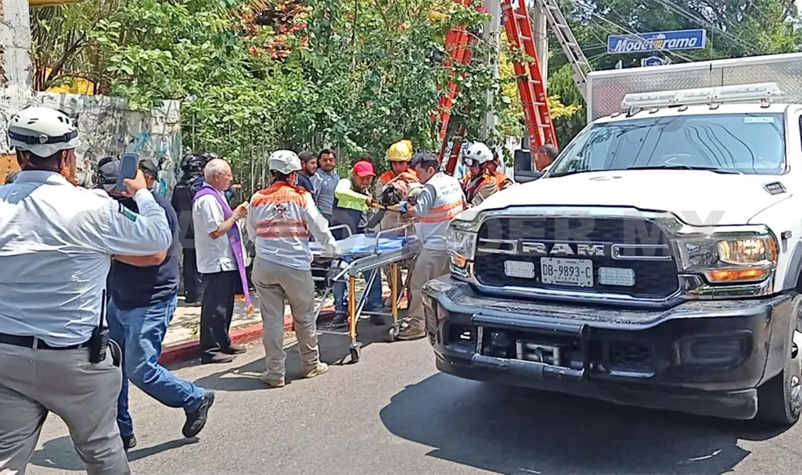 Empleado de empresa privada se electrocuta