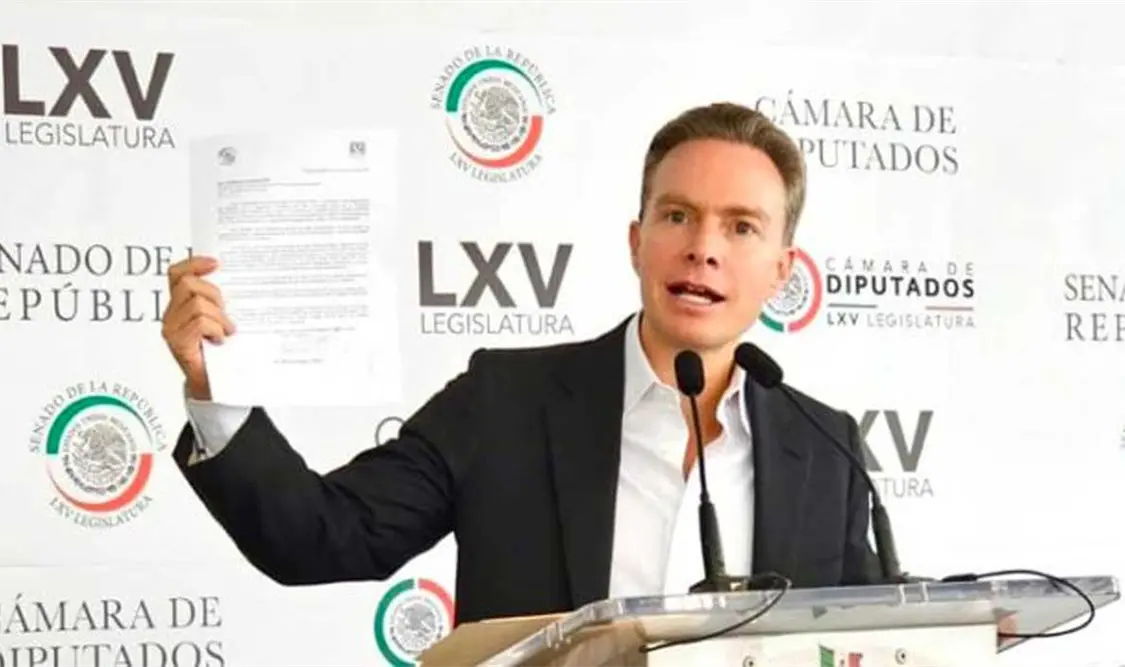 Grupo parlamentario da respaldo a Velasco