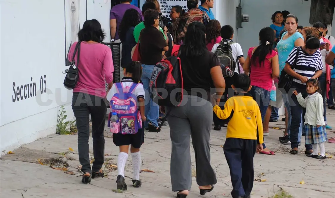 Acuerdan trabajar para combatir rezago educativo