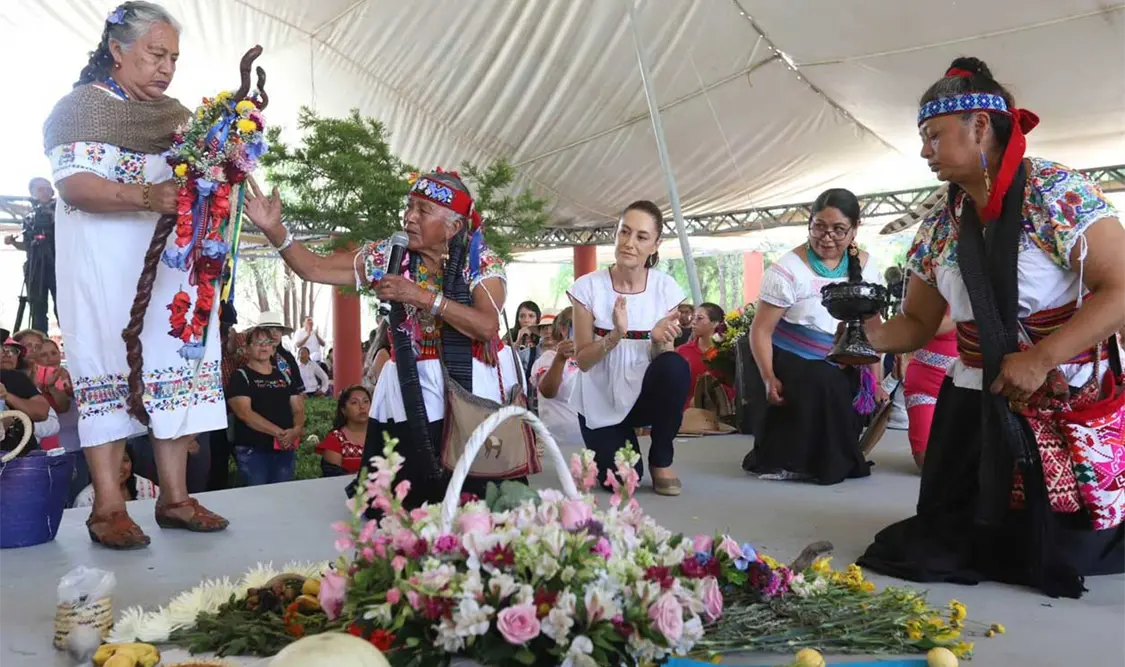 Claudia Sheinbaum recibió el bastón de mando