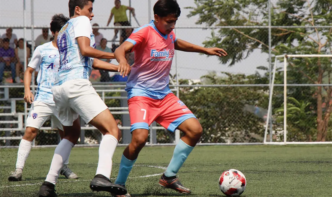 Aexa lo intentó en todo momento, pero al final los rivales aprovecharon bien los espacios en la cancha. Diego Pérez/CP