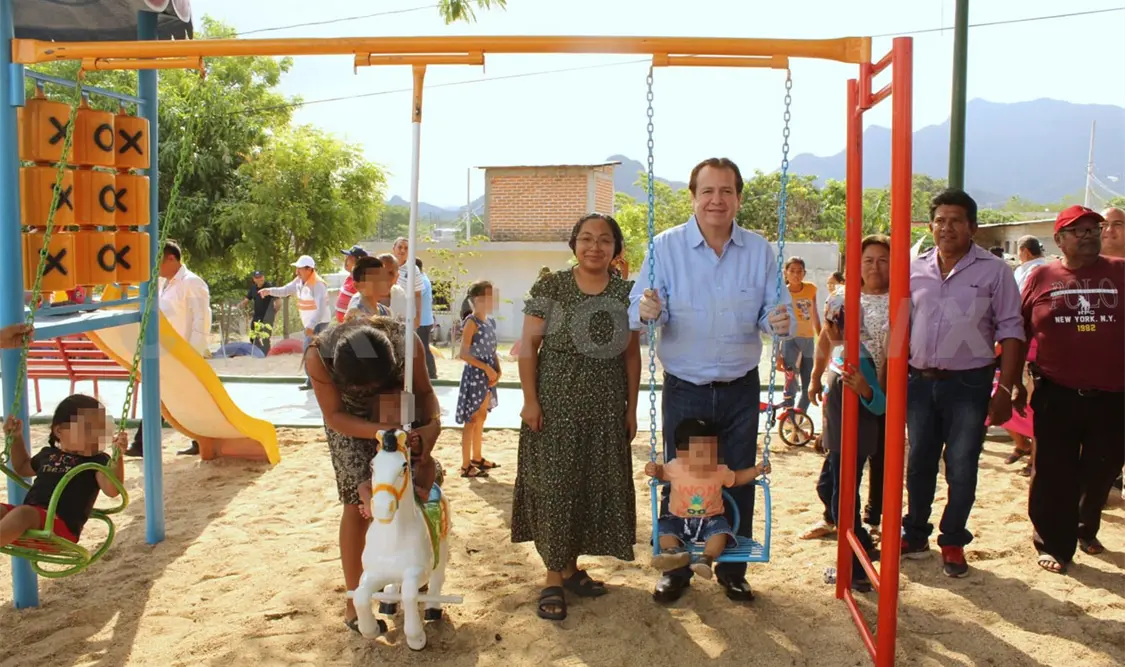 Mariano Rosales entrega parque recreativo