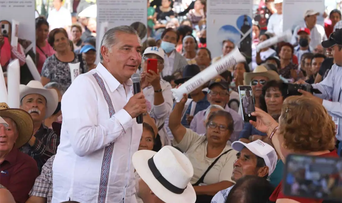 Sigue creciendo Adán Augusto