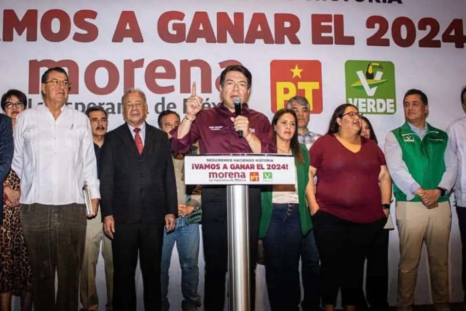 El dirigente de Morena indicó que no hay prisa para la definición de la metodología de la encuesta. El Universal