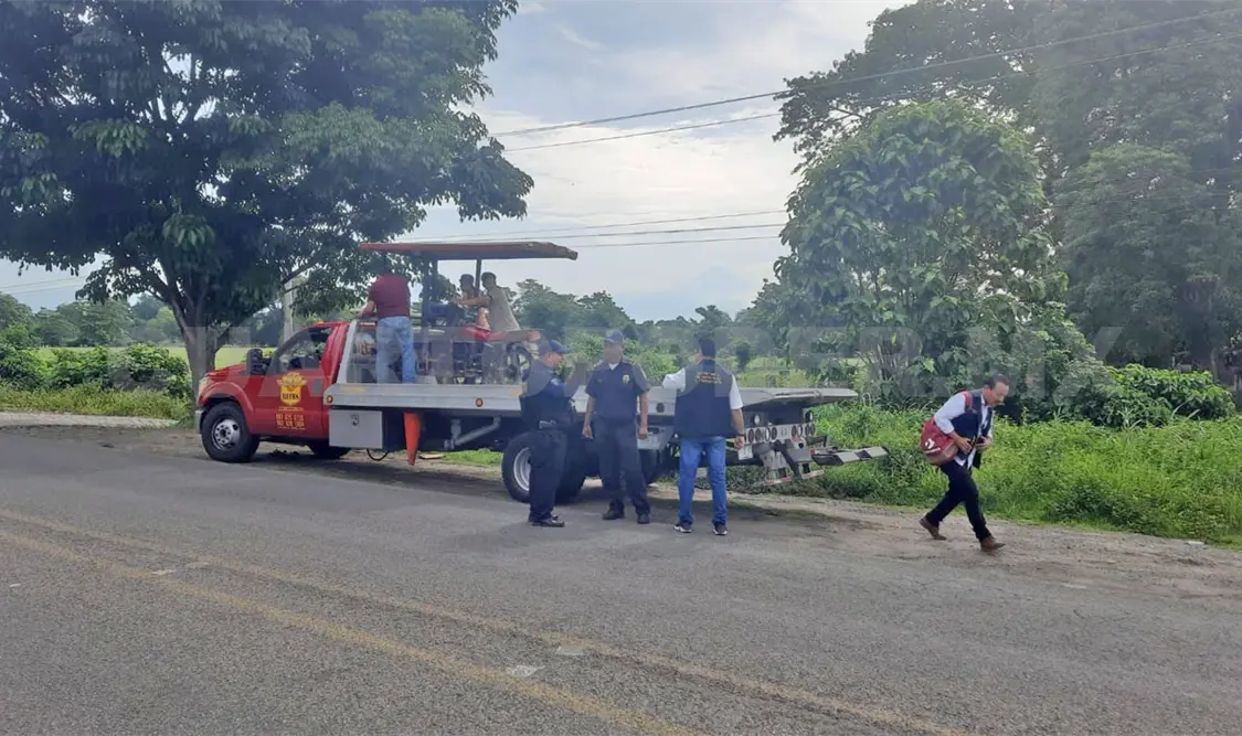 Aseguran mototaxi pirata en Mazatán