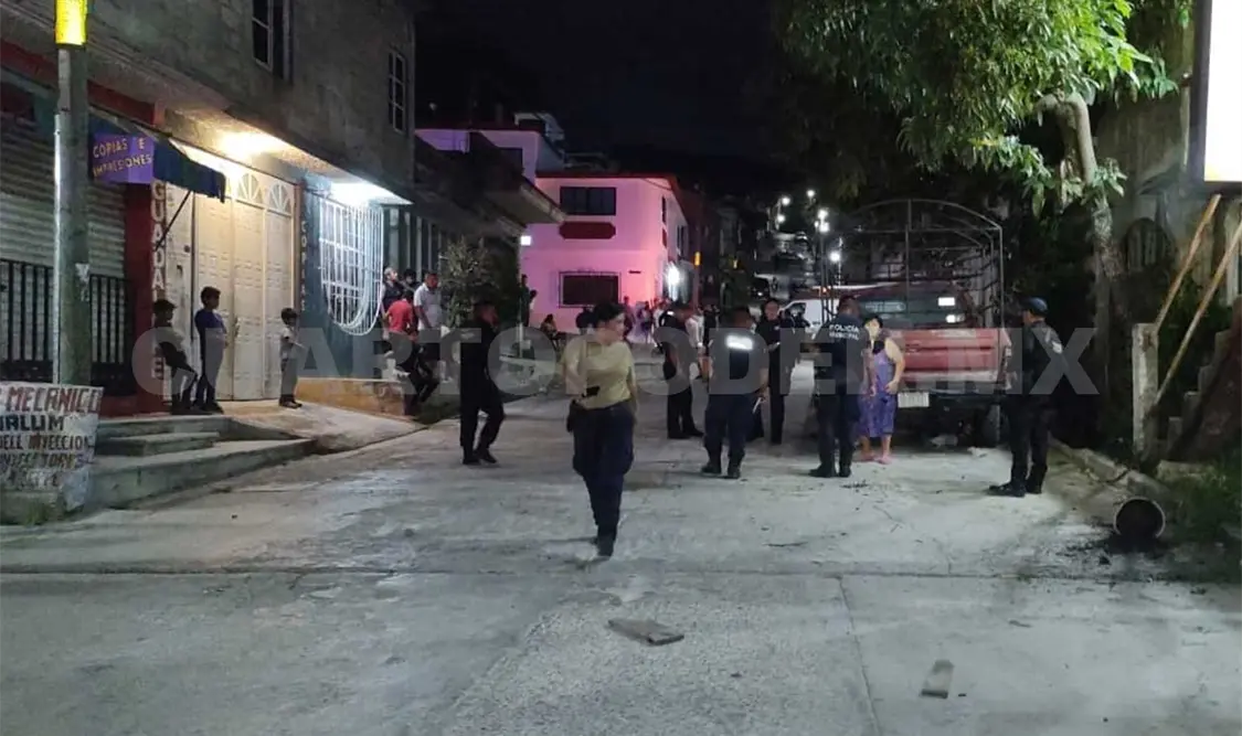 Ebrios reciben a balazos a elementos policiacos