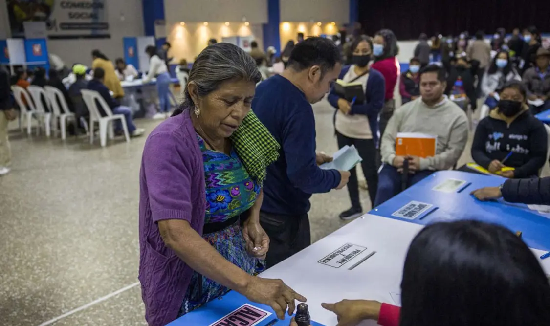 Elecciones en Guatemala van a segunda vuelta