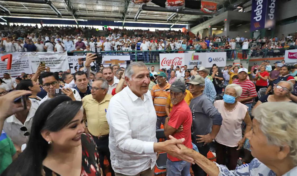 México es del pueblo, no de los dueños del dinero: Adán