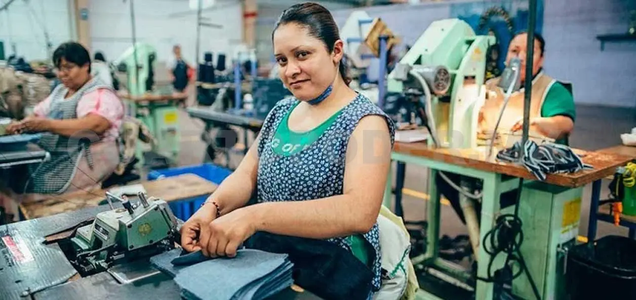Hay precariedad laboral en la industria de la moda