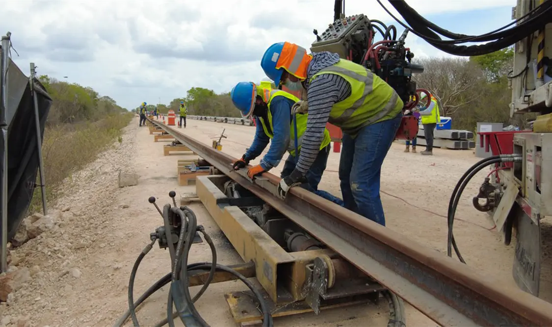 Admiten a trámite impugnación contra traspaso del Tren Maya