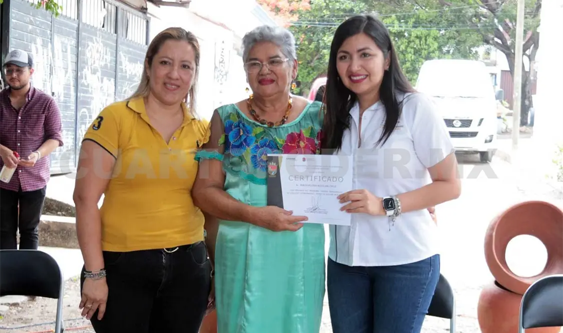 Entregan hornos artesanales a redes de ciudadanas