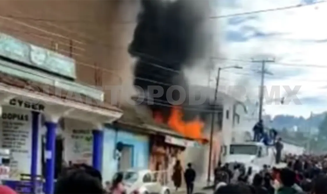 Se incendia bodega por presunto cortocircuito