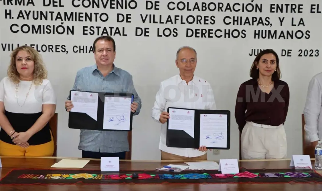 Ayuntamiento de Villaflores y CEDH firman convenio