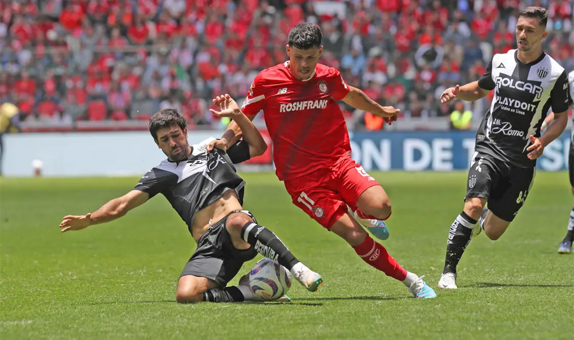 Con buenas atajadas, pero sin goles