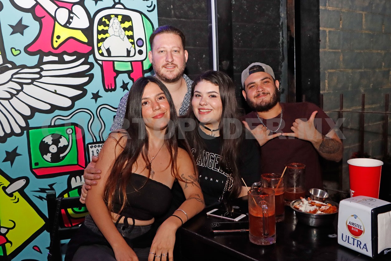 Velada entre amigos