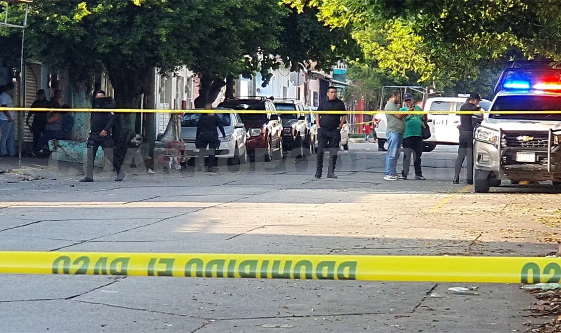 Golpean y navajean a adolescente en pelea
