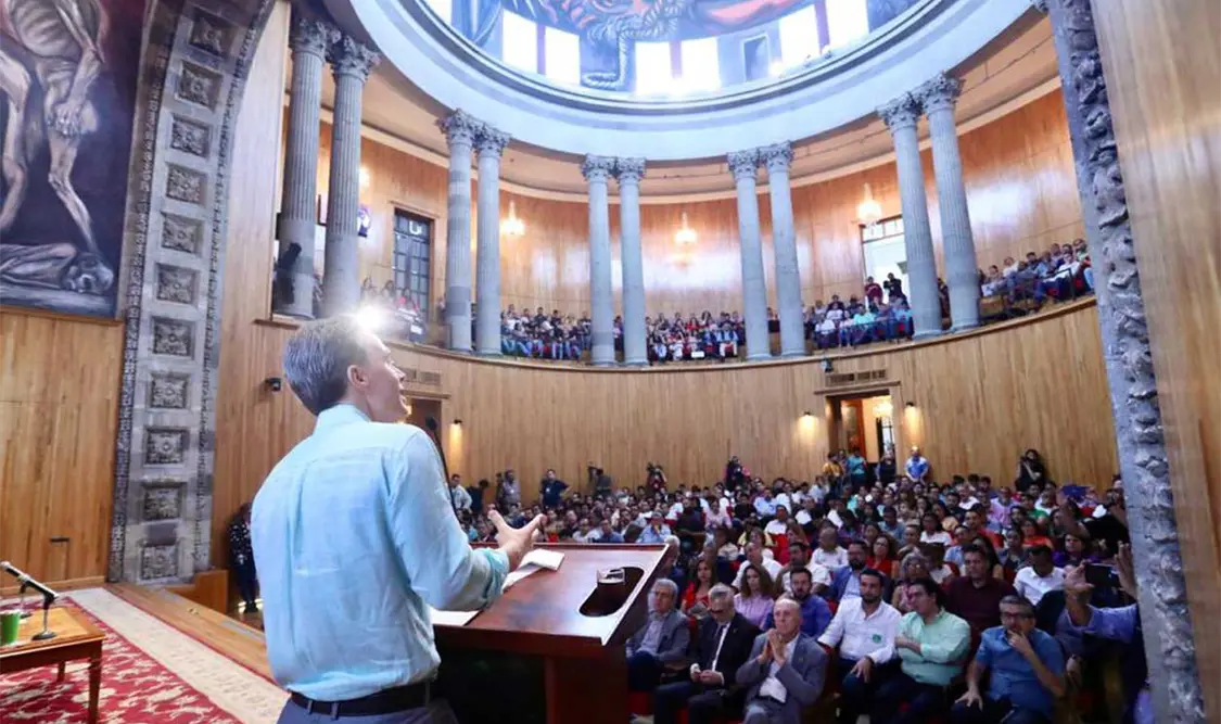 Represento una visión de renovación generacional