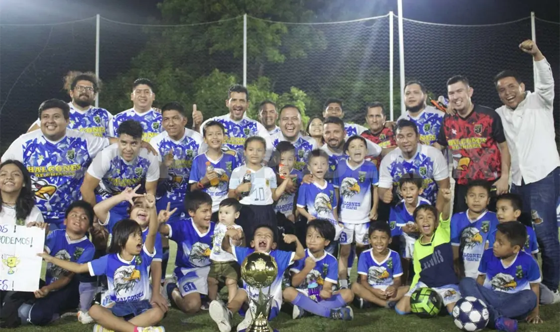 Halcones remonta y es campeón