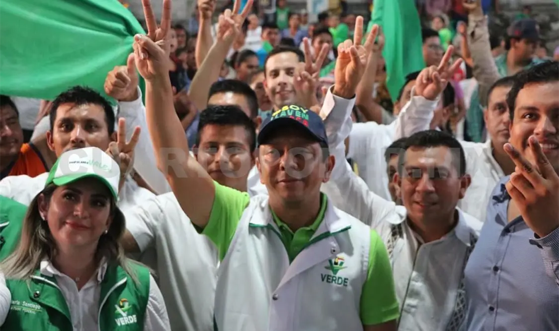 Respaldan trabajo de Llaven Abarca